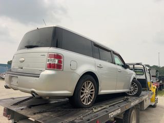 2013 Ford Flex SEL - Exterior Rear Right Corner Image